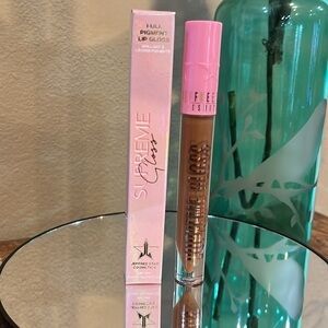 Jeffree Star Supreme Gloss in color Top Shelf, new!